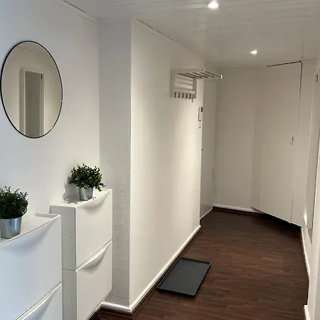 5 Min A46 - Parkplatz,wifi,netflix,self Check-in شقة وبرتال