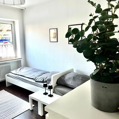 5 Min A46 - Parkplatz,wifi,netflix,self Check-in شقة *