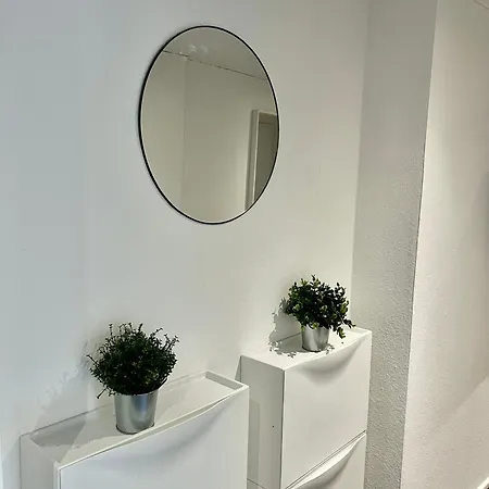 5 Min A46 - Parkplatz,wifi,netflix,self Check-in شقة وبرتال